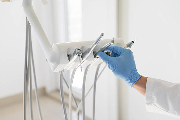24/7 Emergency Tooth Extraction experts in North Kansas City, MO